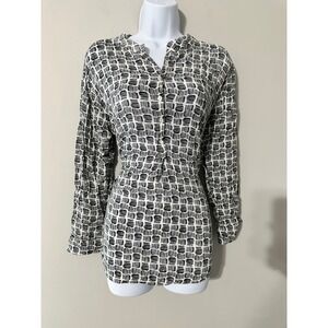 Rock Flower‎ Paper Medium Black White Graphic Print Button Down Long Sleeve Top